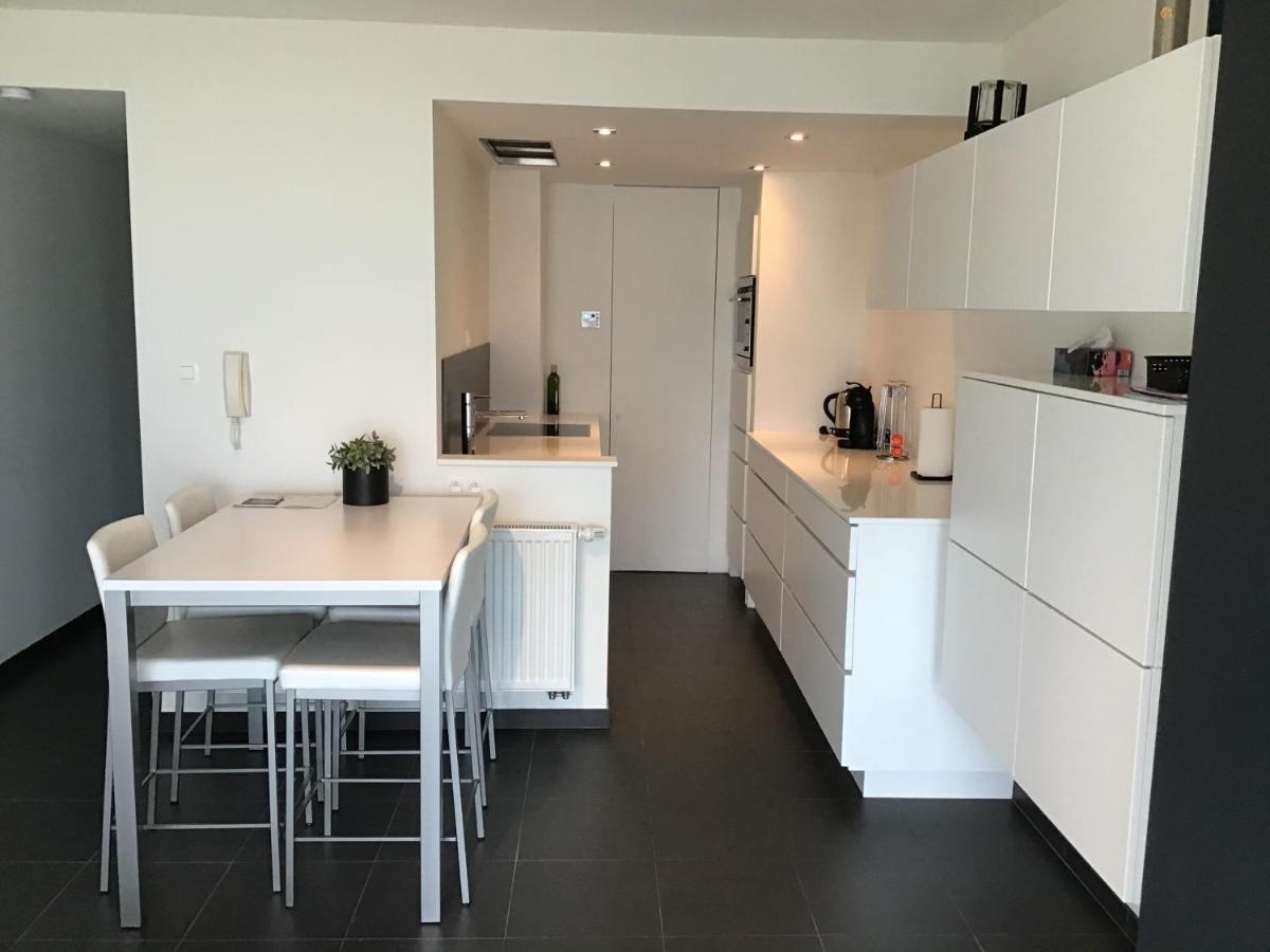 Апартаменты Marjolaine Zeezicht - Nieuwpoort-Bad Met Gratis Garagebox Экстерьер фото