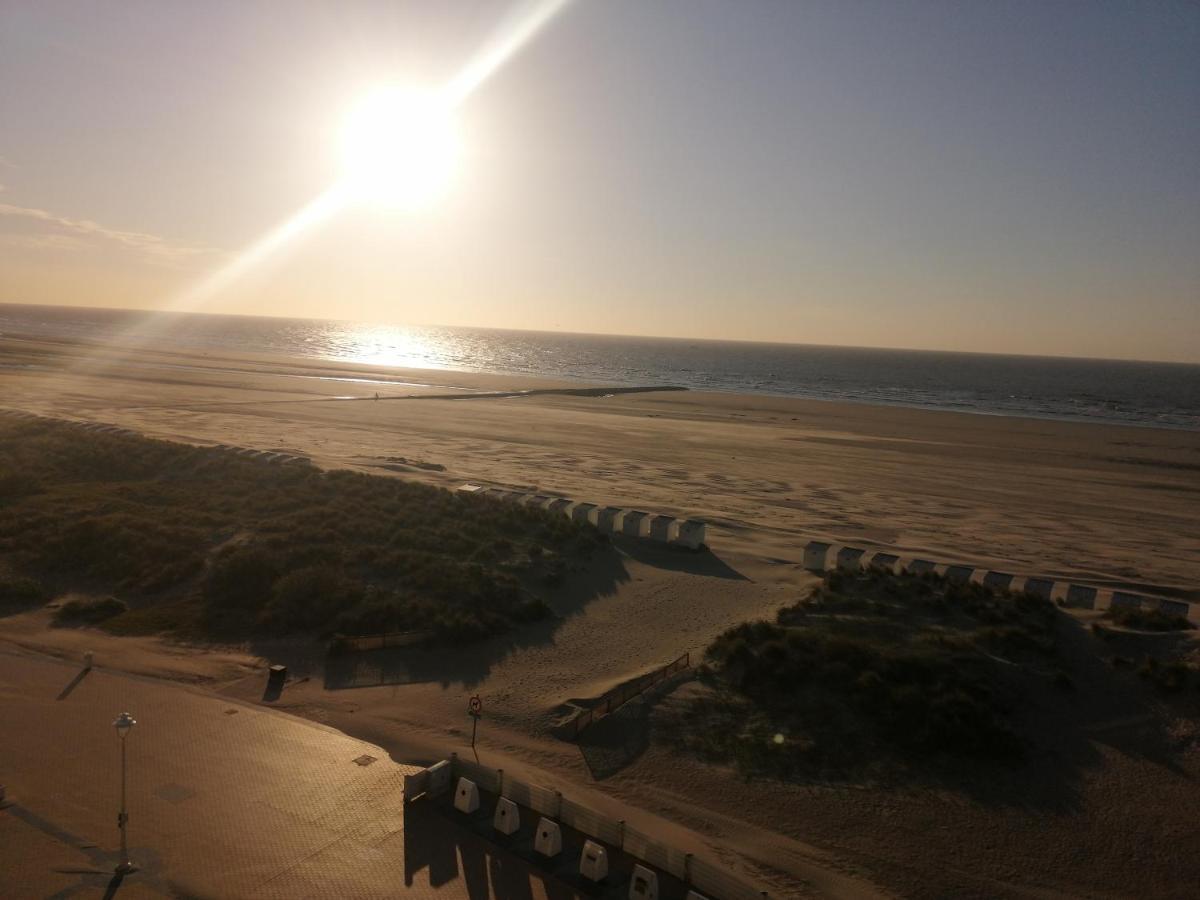 Апартаменты Marjolaine Zeezicht - Nieuwpoort-Bad Met Gratis Garagebox Экстерьер фото